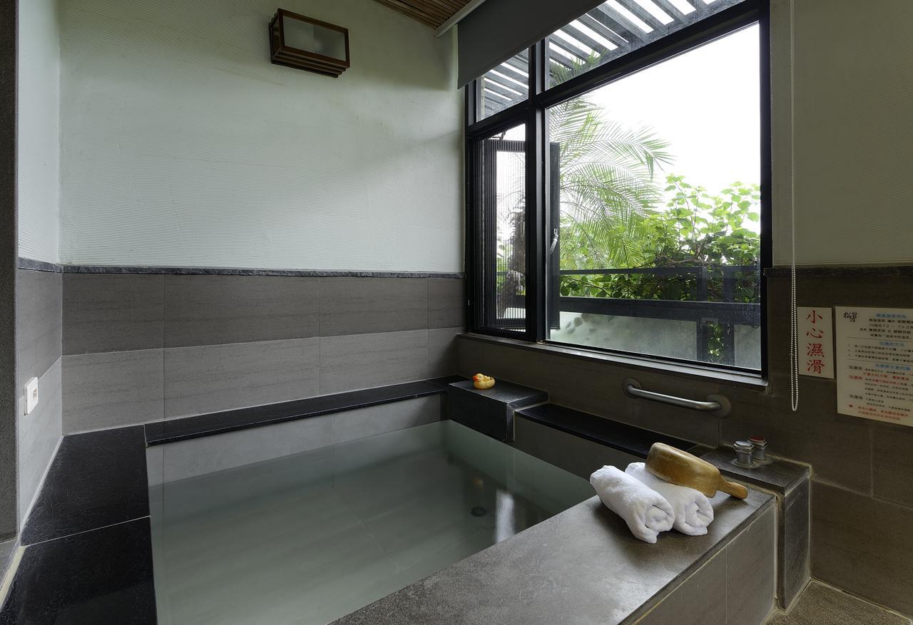 松語墅溫泉居 Pine Hot Spring Panzió Csiaohszi Kültér fotó